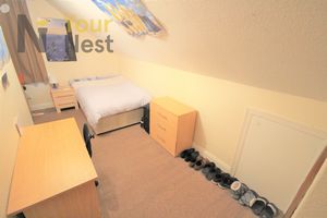 Photo 19- click for photo gallery